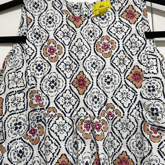 Kids Dress - Picture 2 of 3